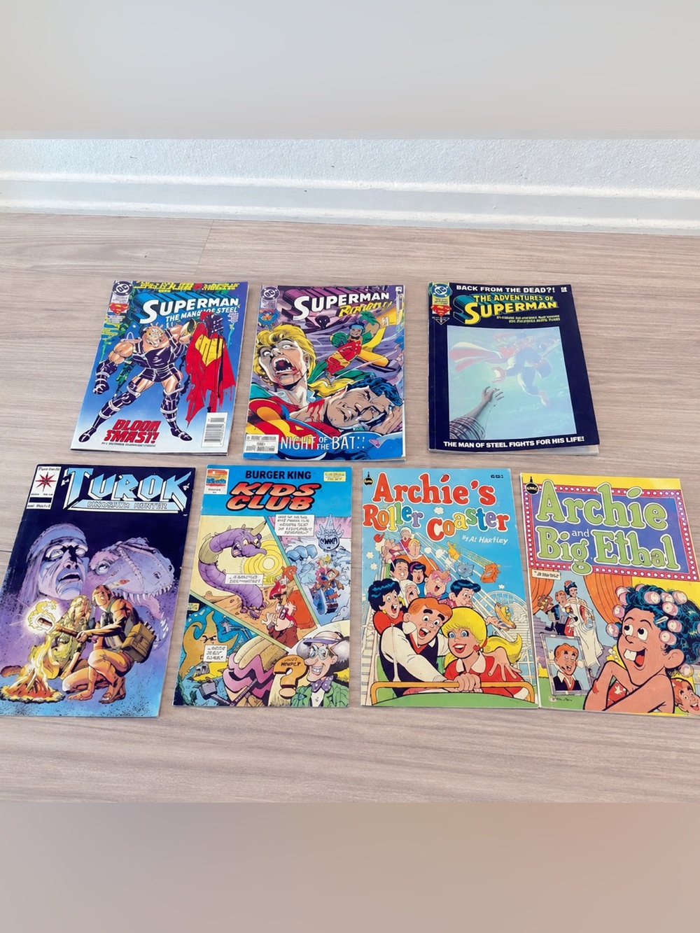 *Vintage* (PREMIUM) 1990’s Comics! 7 Pck of Archie and Superman comics.